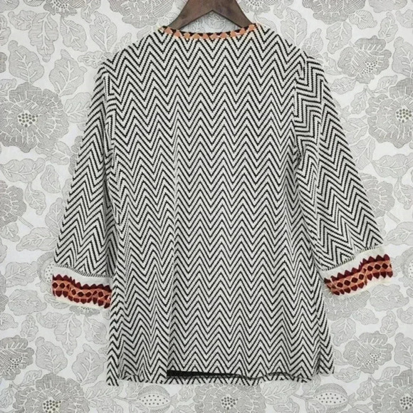Anthropologie Esley Gauze Zig Zag Print Embroidered  Keyhole Knit Top‎ L 2436 - Picture 2 of 7